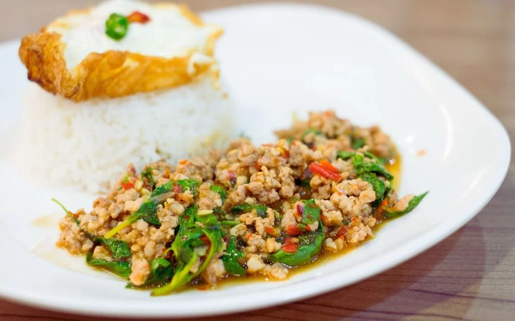 7 สูตรกะเพราหมูสับ อร่อยฟิน
