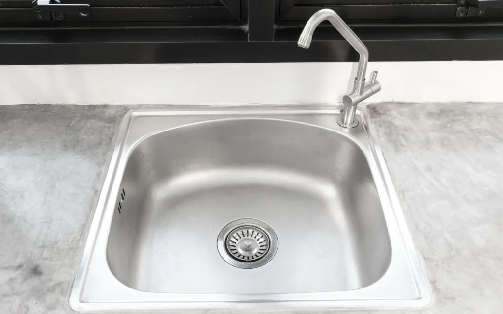 อ่างล้างจานสะอาดและเงางาม