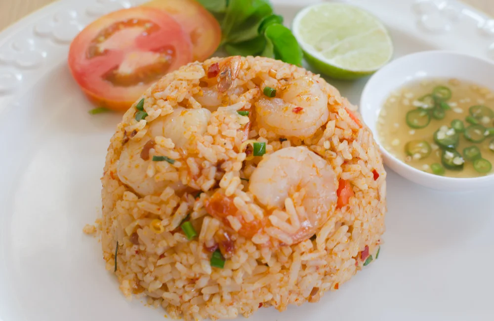 ข้าวผัดต้มยำทะเล